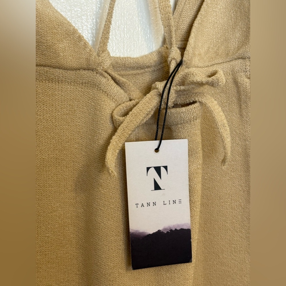 NWT Tan Lines Textured Body-con Halter Criss Cross Back Midi Dress Beige Tan XS - Picture 4 of 6